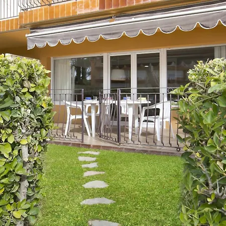 Apartamento Illa 76 *